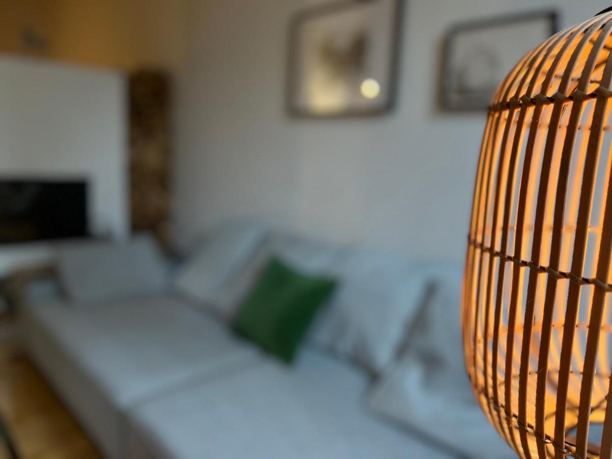 Aryve Jc Studio - Altstadtnahes Boutique Apartment Inklusive Kostenfreiem Parkplatz Erfurt Exteriör bild
