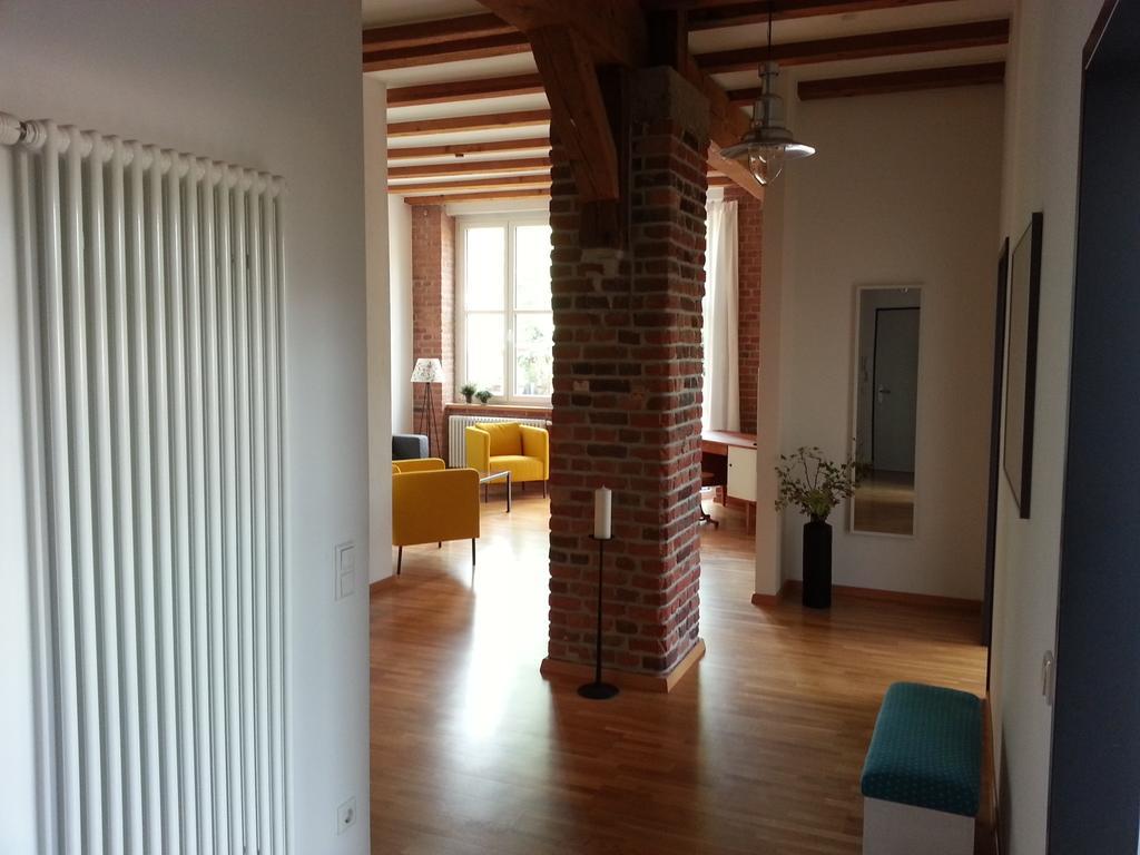 Aryve Jc Studio - Altstadtnahes Boutique Apartment Inklusive Kostenfreiem Parkplatz Erfurt Rum bild